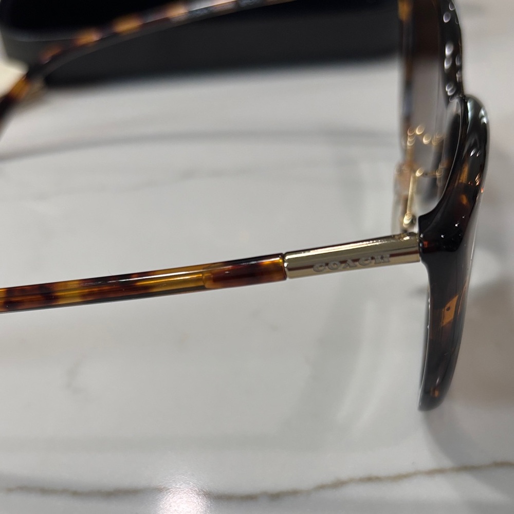 Coach Brown Tortoise Cat-Eye Sunglasses with Brown Gradient Lenses - Picture 4 of 14